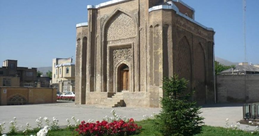 گنبد علویان