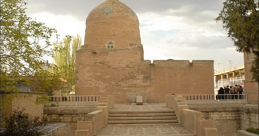 آرامگاه استر و مردخای همدان