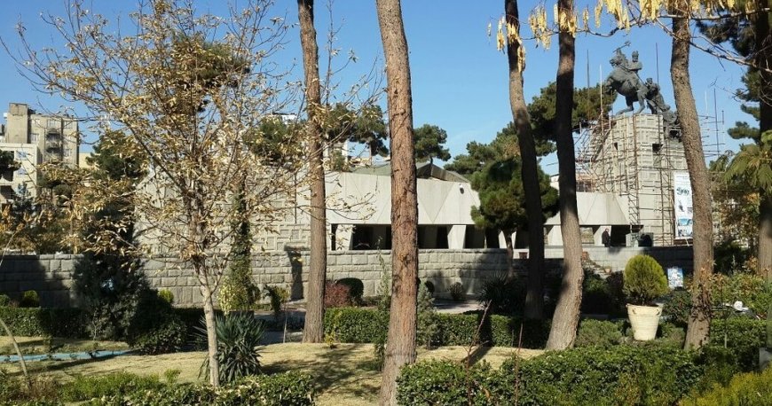 آرامگاه نادرشاه