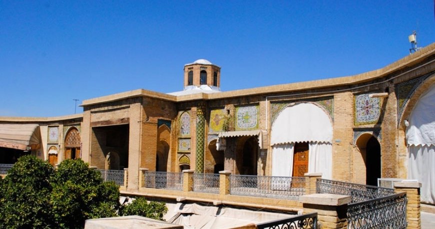 بازار وکیل
