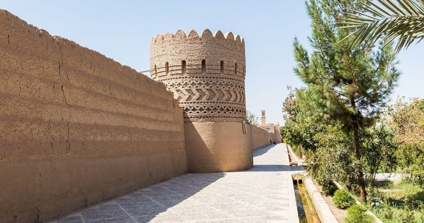 باغ دولت آباد یزد