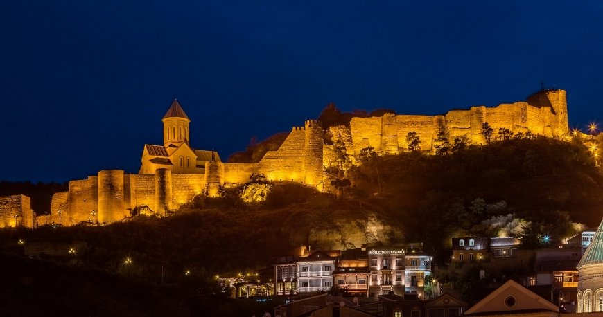 قلعه ناریکالا تفلیس