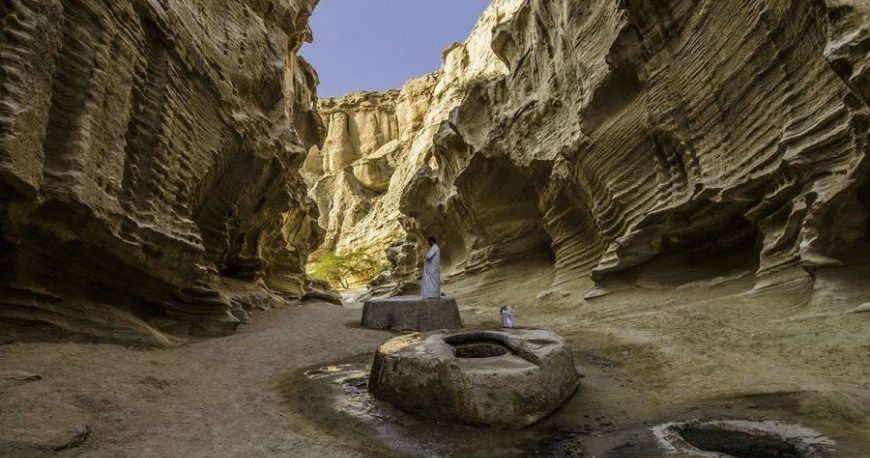 تنگه چاهکوه قشم
