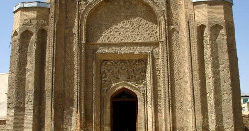 گنبد علویان
