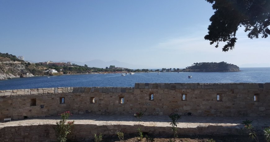 قلعه کوش آداسی