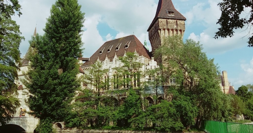 قلعه واجدا هونیاد بوداپست
