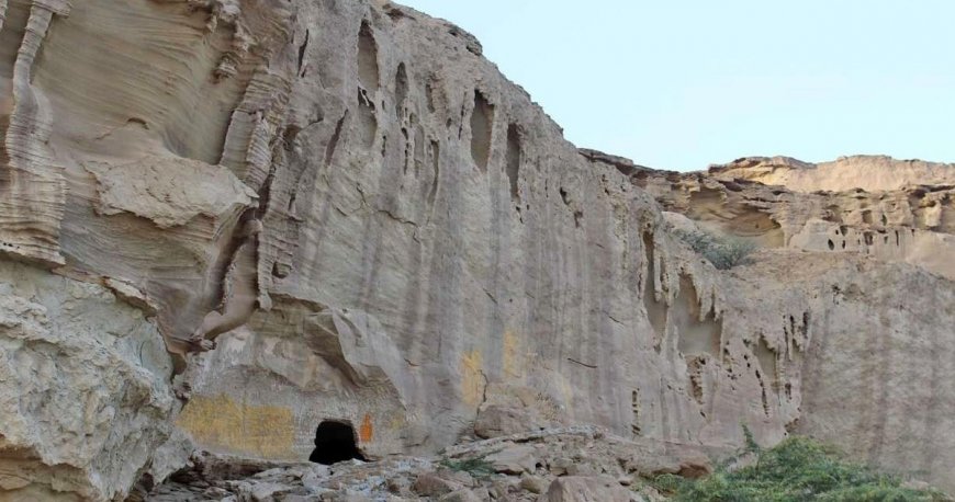 غارهای سه گانه بان مسیتی