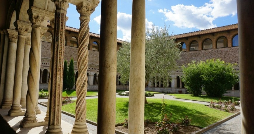 کلیسای آرچ باسیلیکای (سنت جان لنون) رم