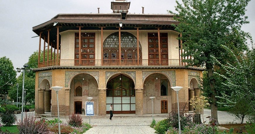 کاخ نیاوران