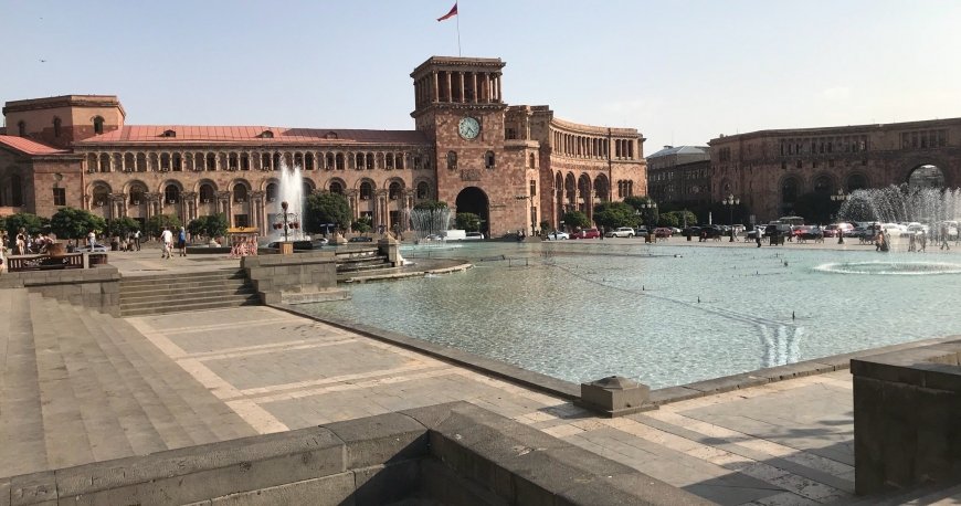 میدان جمهوری ایروان