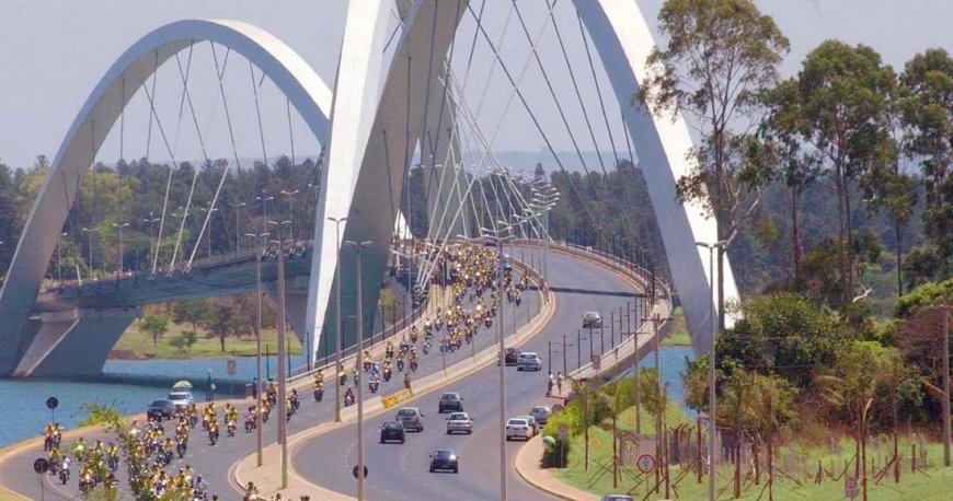 files-destinations-Juscelino-Kubitschek-Bridge-in-Brasilia-Brazil[371dca2b9e8973a53fc6019b9bdbac93].jpg