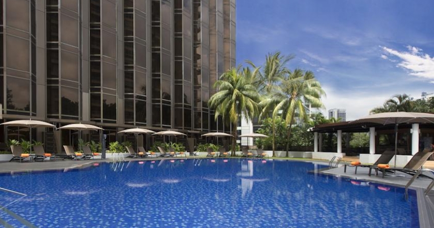 استخر هتل شرایتون تاورز سنگاپور