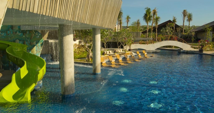 استخر هتل ریمبا جیمباران بالی