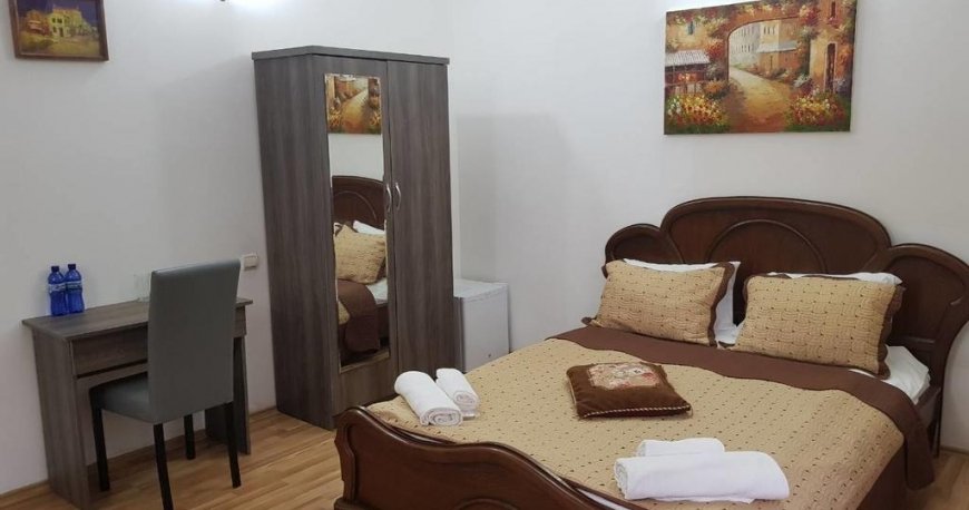اتاق هتل توسکانو تفلیس
