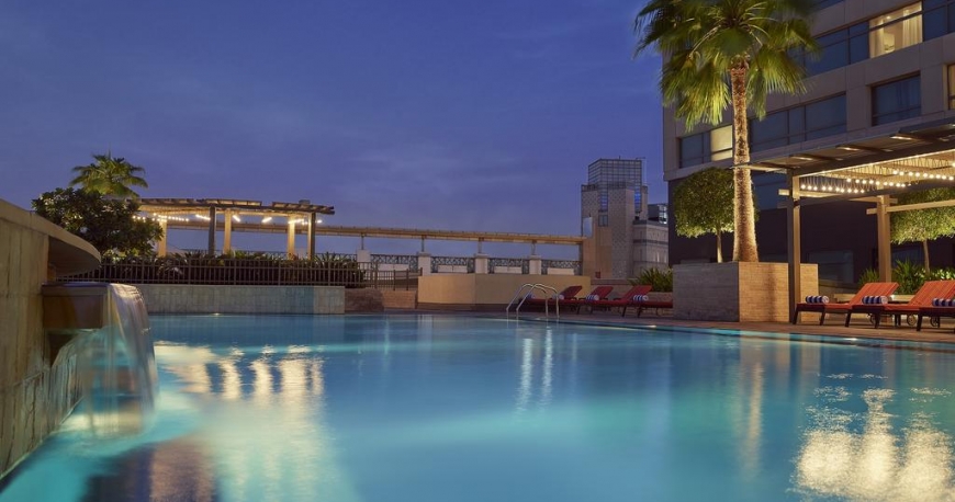 استخر هتل سوئیستل الغریر دبی