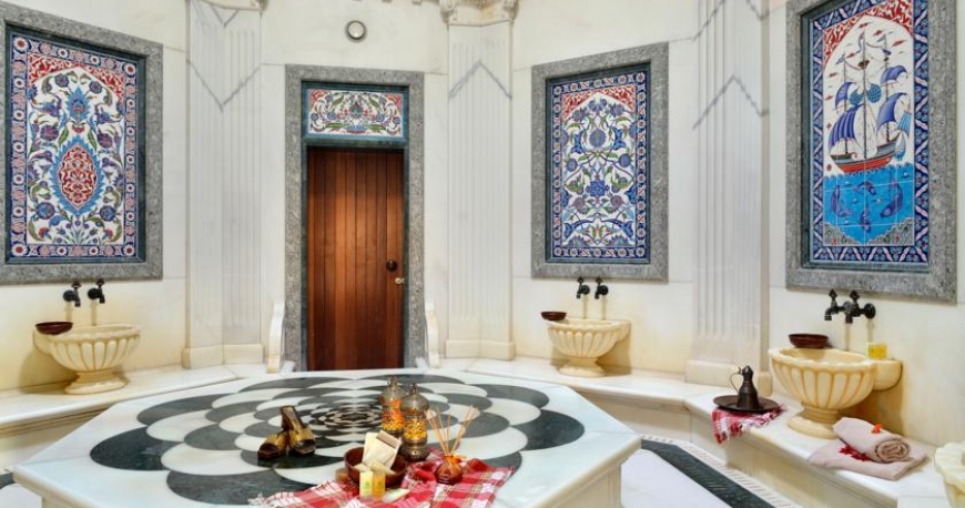 حمام ترکی هتل هالیدی این سیتی استانبول