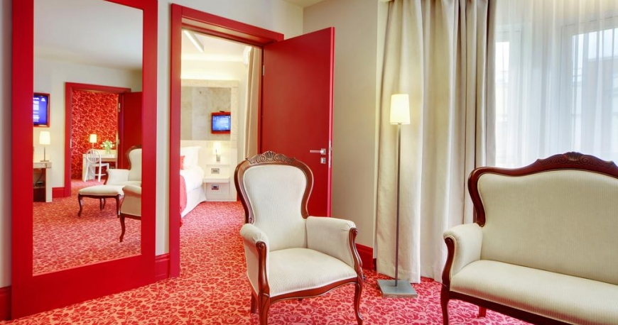 اتاق  هتل دومینا پرستیژ سنت پترزبورگ