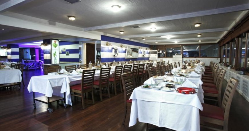 رستوران هتل گرند خلیج استانبول