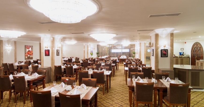 رستوران هتل بلک برد استانبول