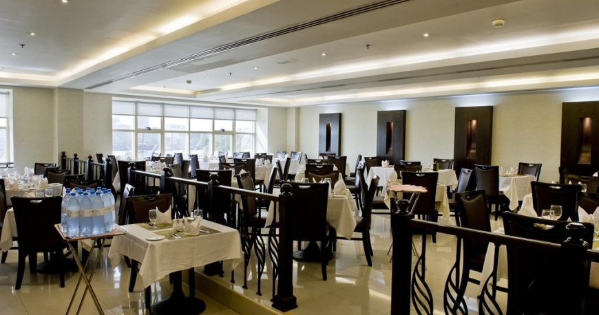 رستوران هتل کارلتون تاور دبی