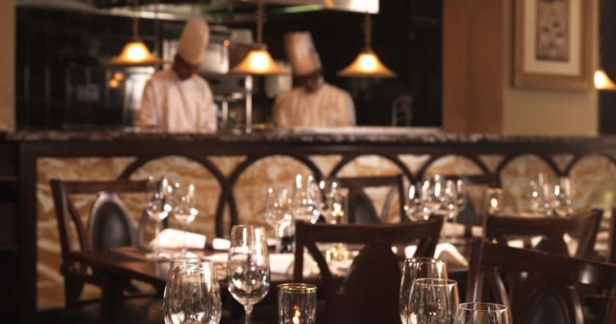 رستوران هتل ال بوستان دبی