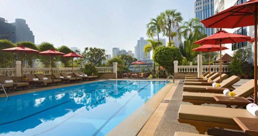 استخر هتل آماری بولوارد بانکوک