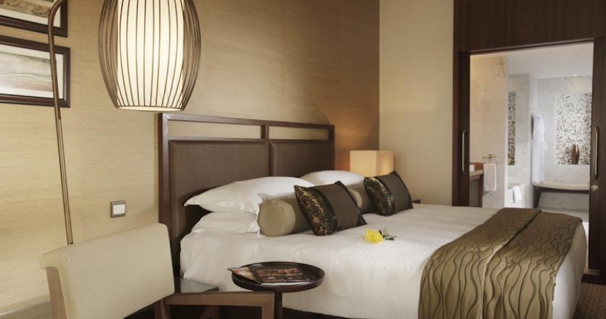 اتاق هتل امواج روتانا دبی امارات متحده ی عربی