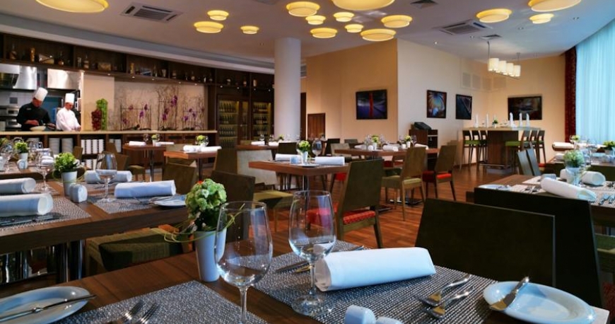 رستوران هتل کورت یارد بای مریوت پاولت اسکایا مسکو روسیه