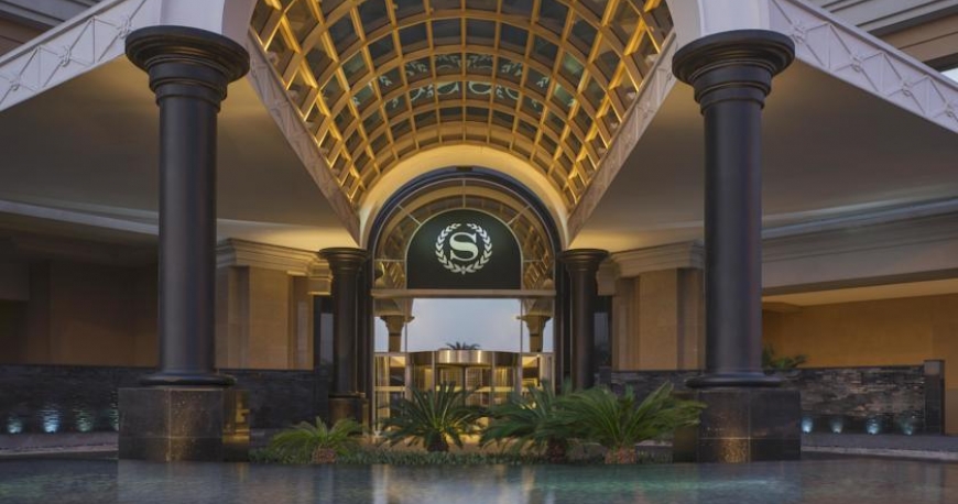 لابی هتل شرایتون امارات مال دبی