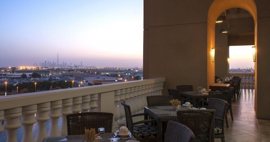 رستوران هتل شرایتون امارات مال دبی