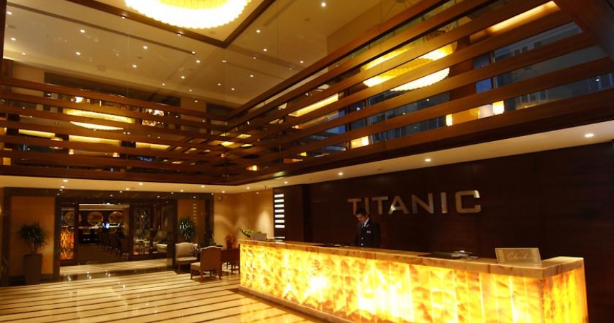لابی هتل تایتانیک سیتی استانبول