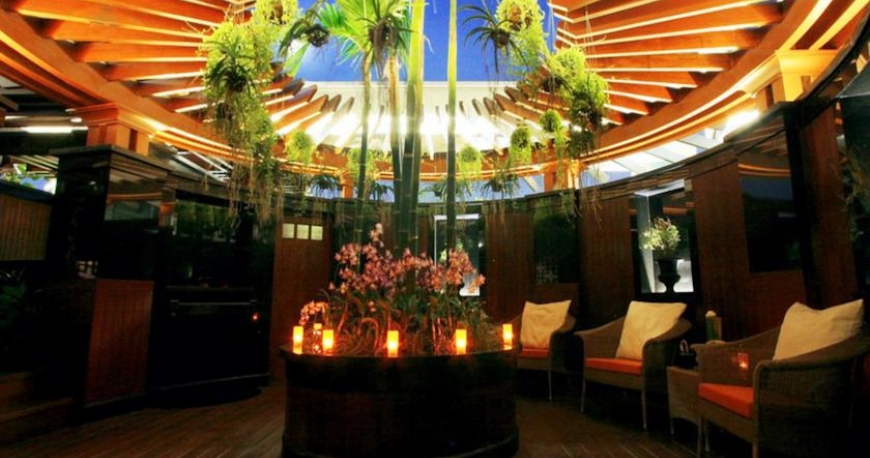 لابی هتل سنتارا گرند بانکوک