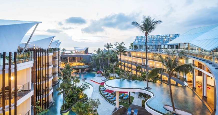 استخر هتل لمریدین بالی