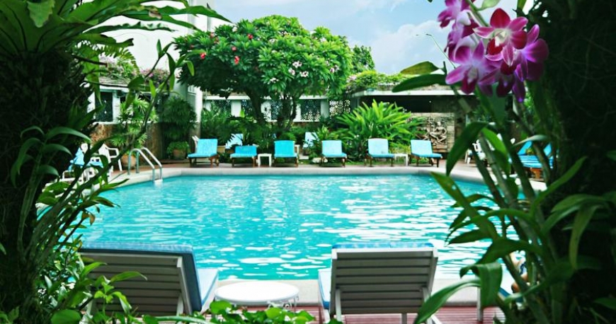 استخر هتل مونتین بانکوک