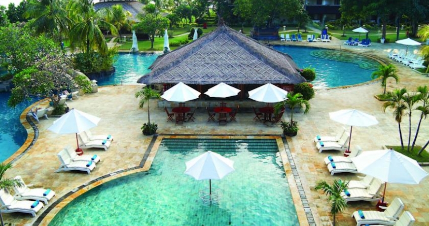 استخر هتل دیسکاوری بالی
