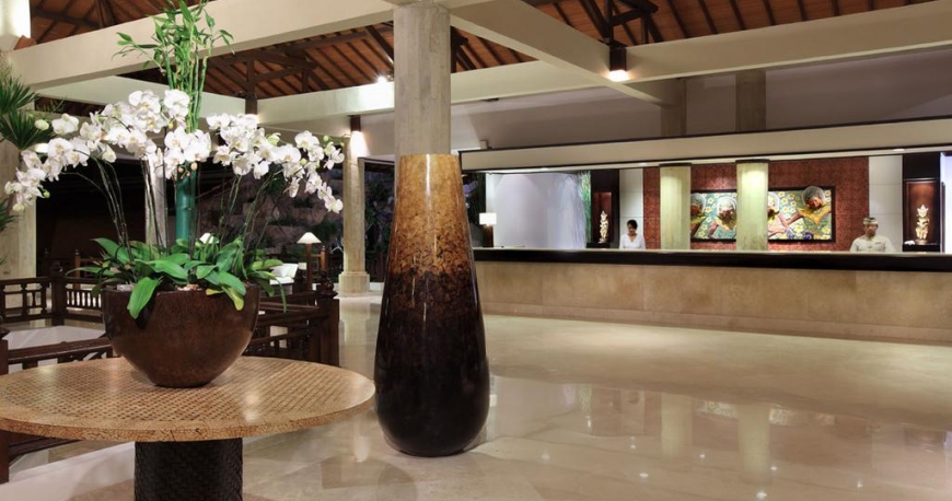 لابی هتل سول بیچ هاوس بنوا بالی