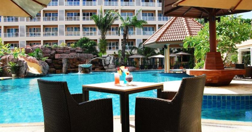 استخر هتل نوا پلاتینوم پاتایا تایلند