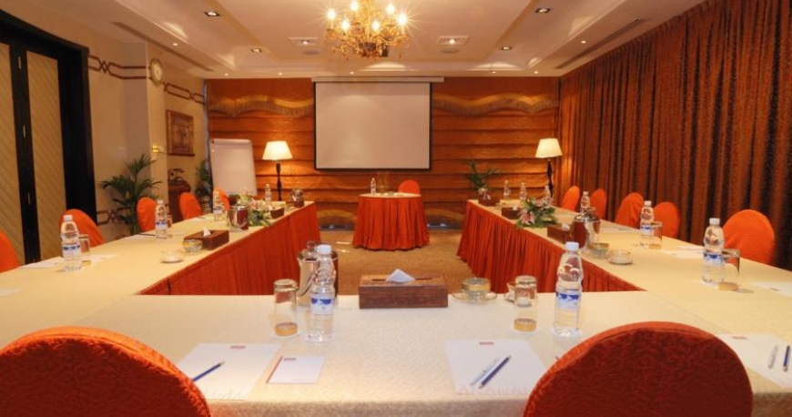 سالن کنفرانس هتل جواهر گاردنز دبی