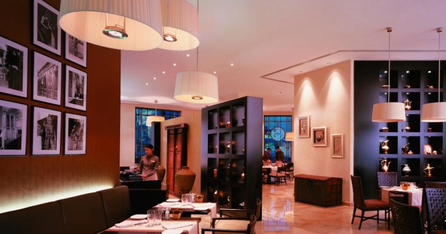 رستوران هتل تریدرز دبی