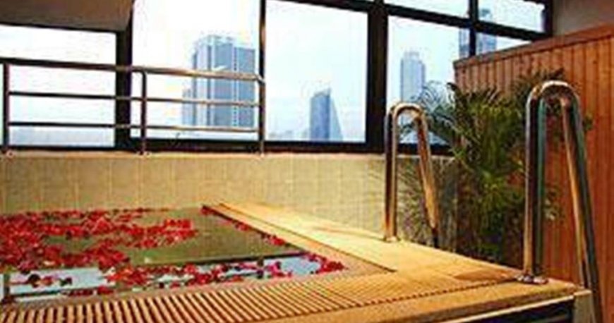 جکوزی هتل هریتج ساتورن بانکوک
