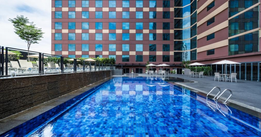 استخر هتل گرند مرکور روکسی سنگاپور