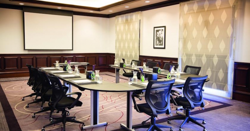سالن کنفرانس هتل موونپیک بر دبی امارات متحده ی عربی