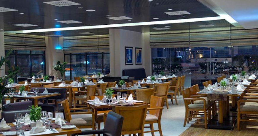 رستوران هتل یاسات گلوریا دبی