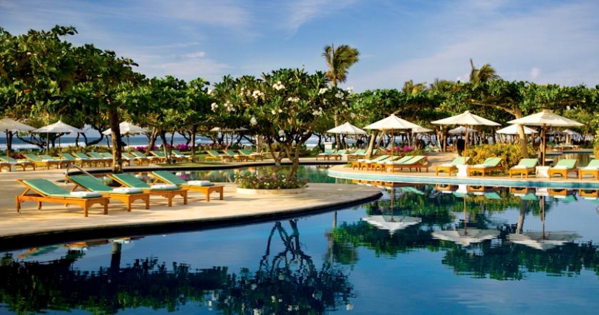 استخر هتل گرند حیات بالی