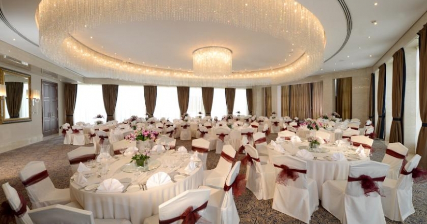 رستوران هتل گرند ملنیوم دبی