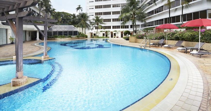 استخر هتل فوراما ریورفرانت سنگاپور