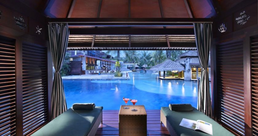 استخر هتل هارد راک بالی
