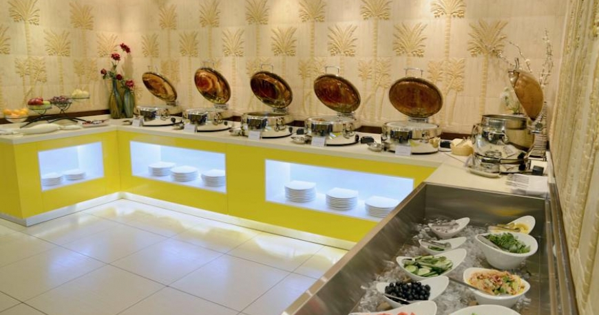 رستوران هتل سان اند سندز دبی امارات متحده ی عربی