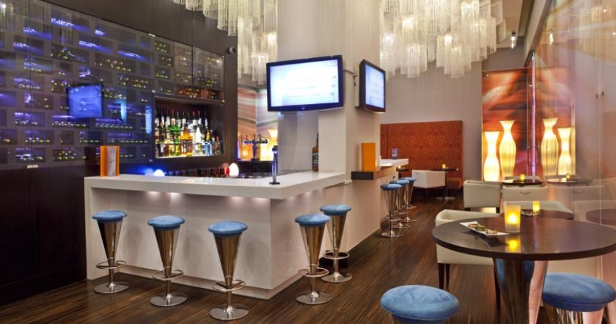 رستوران هتل ایبیس امارات مال