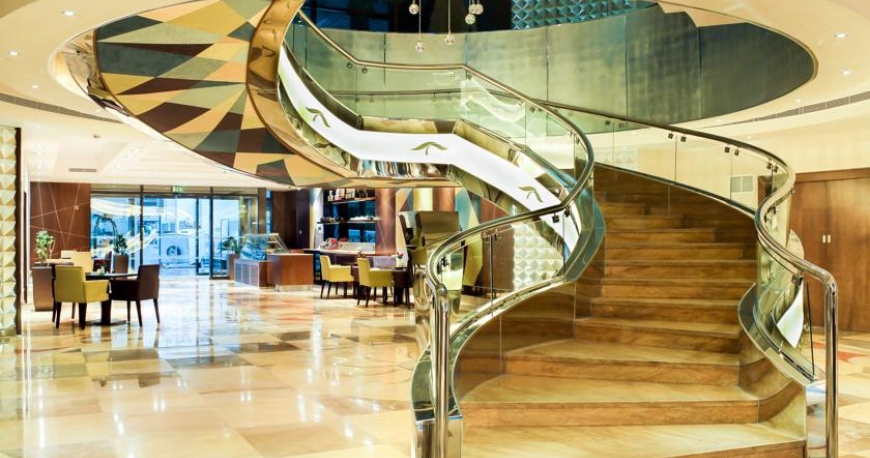 لابی هتل رین تری دبی امارات متحده ی عربی
